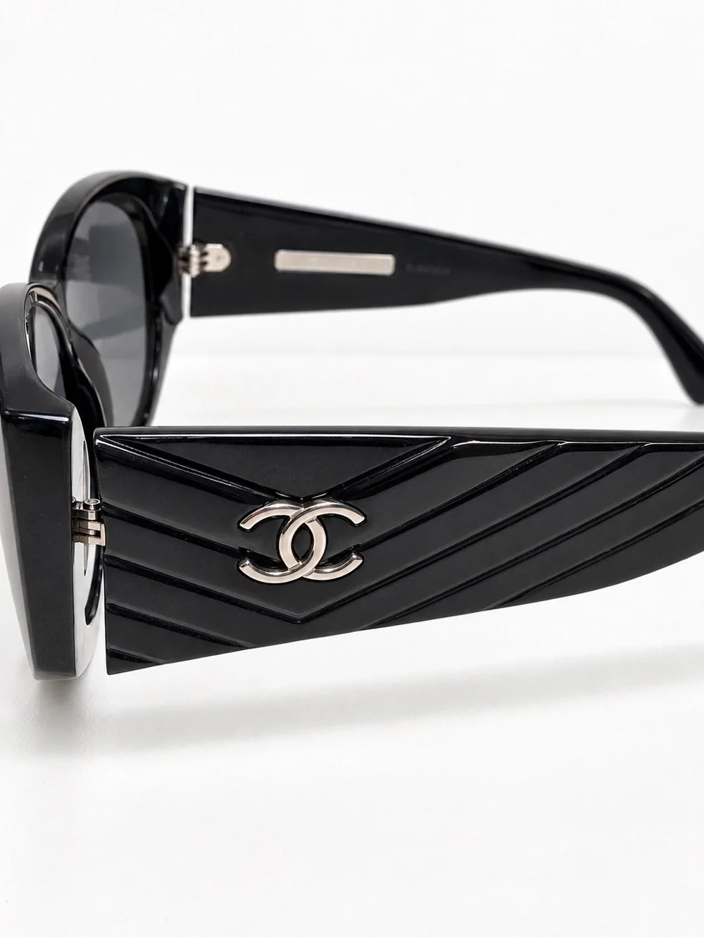 CHANEL Black Oversized Women's Sunglasses